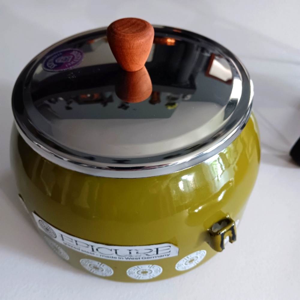Vintage MCM Epicure fondue pot with accessories. Never used. West Germany - Picture 9 of 16